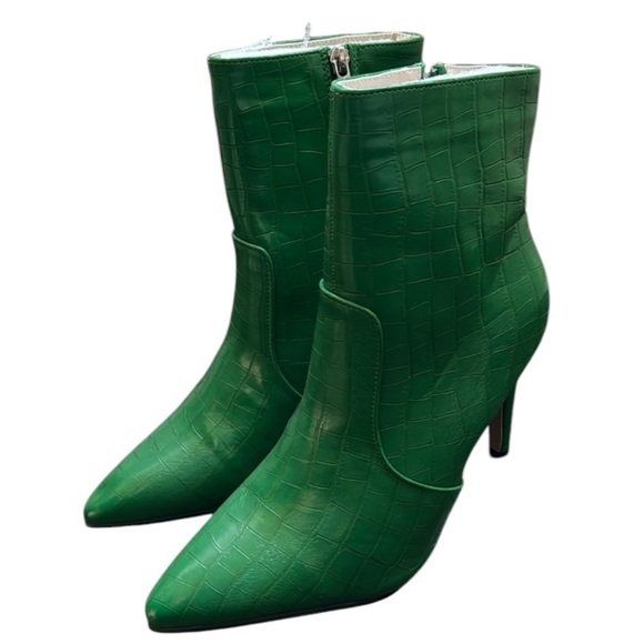 no brand Shoes - 🆕 NEW W/O TAG GREEN FAUX CROC BOOTS SIZE 39 (9)